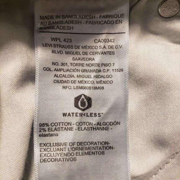 Levi's Strauss High Rise Shorts size 14 W32 NWT - Picture 9 of 9